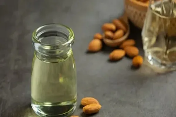 خرید جدیدترین انواع عصاره بادام با قیمت مناسب